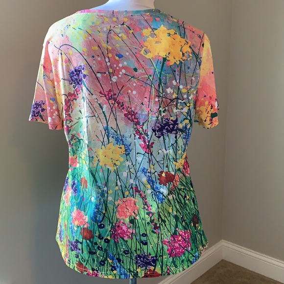 JUSTFASHIONNOW Multi Color Floral Tee size 2XL - Picture 2 of 6